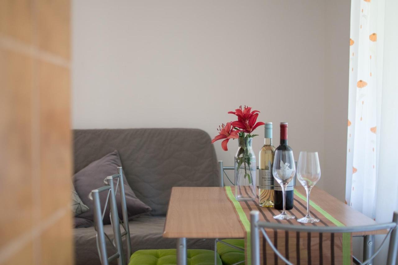 Apartments Nono Toni โปเรช ภายนอก รูปภาพ