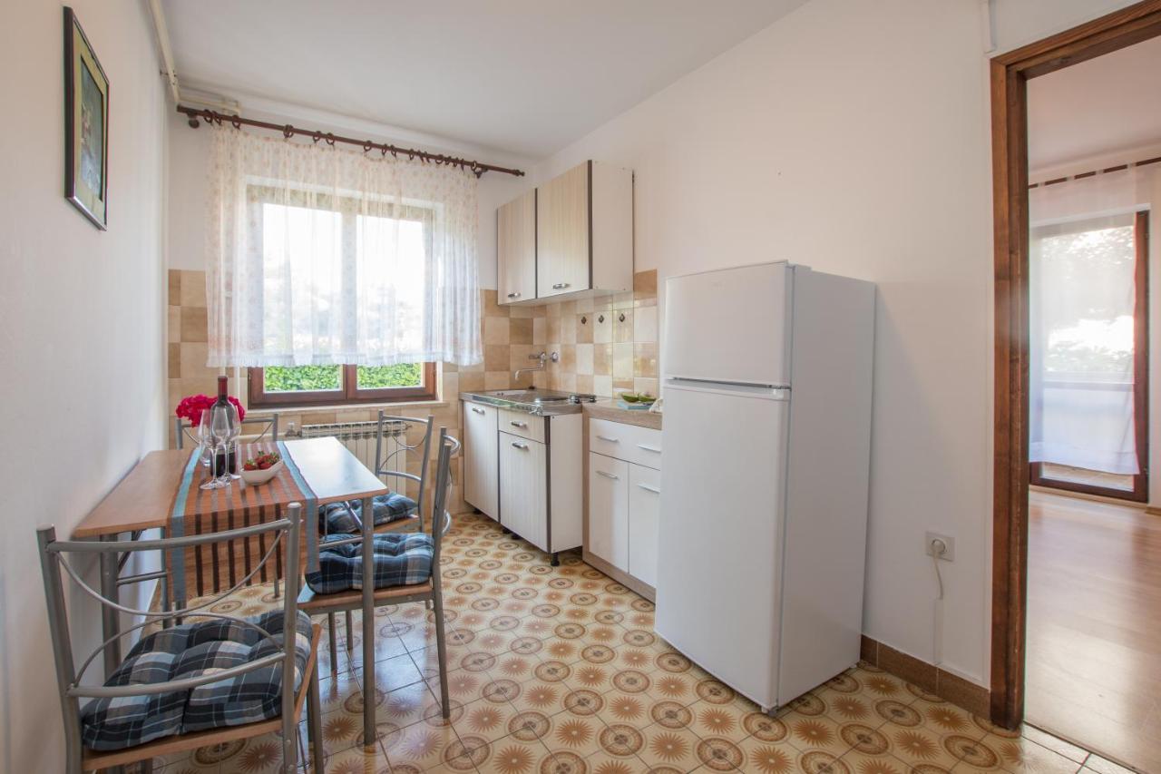 Apartments Nono Toni โปเรช ภายนอก รูปภาพ