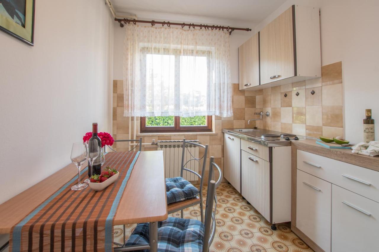 Apartments Nono Toni โปเรช ภายนอก รูปภาพ
